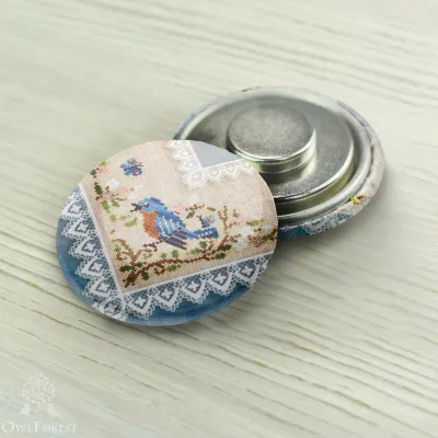 Magnet Needle Minder “Lace Framed Bluebird”
