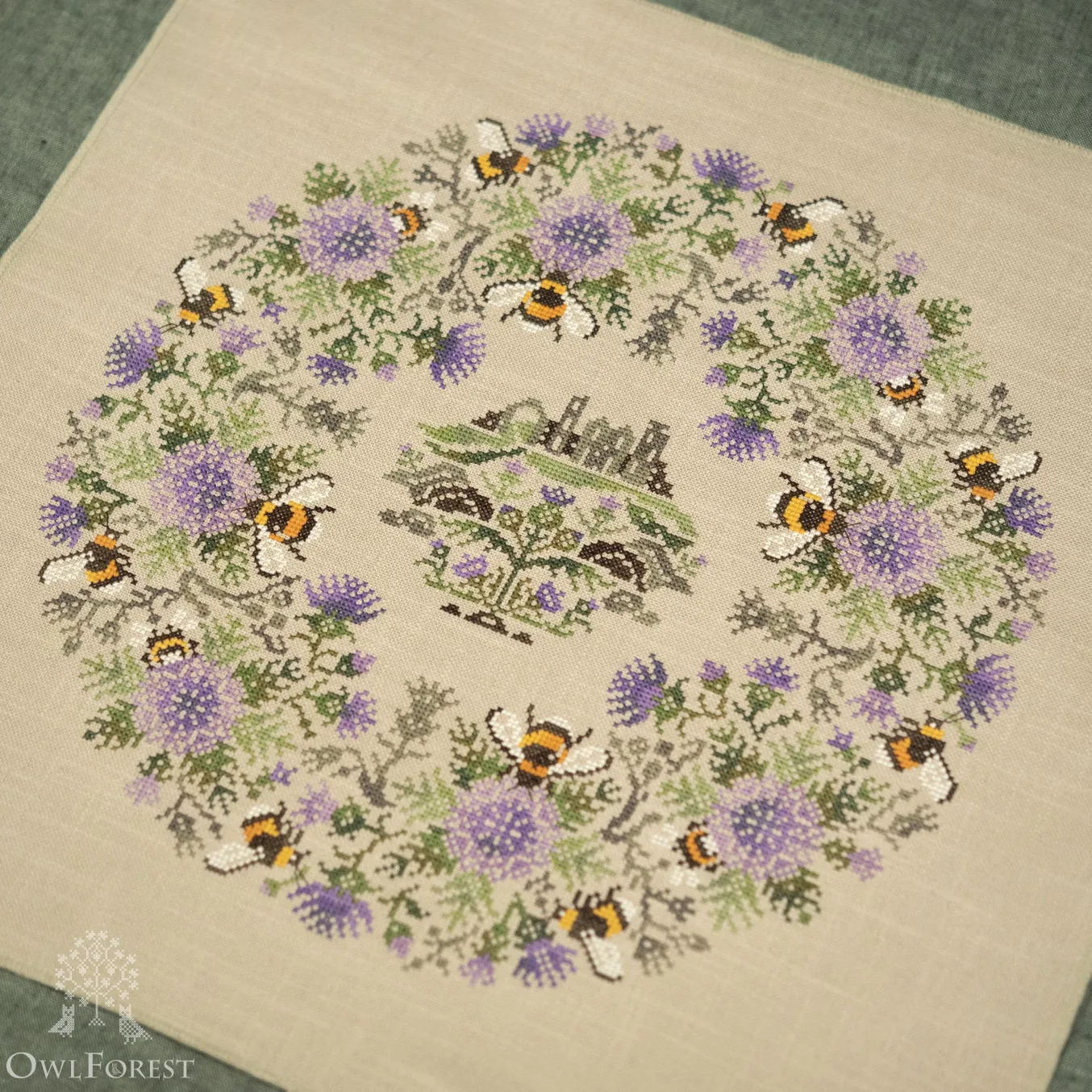 Embroidery kit “Bumblebee Noon” – Owlforest Embroidery