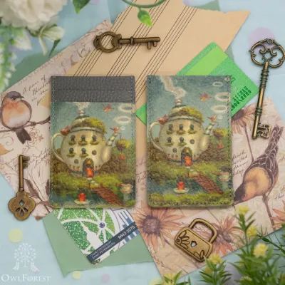 “Magic Teapot” Leather Cardholder
