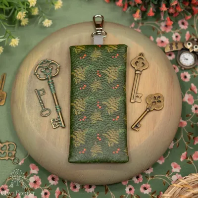 “Fern Berries” Key Case