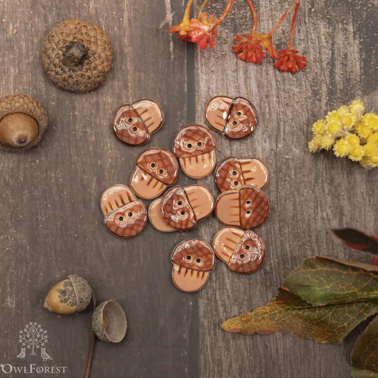 Ornamental Button “Acorn”