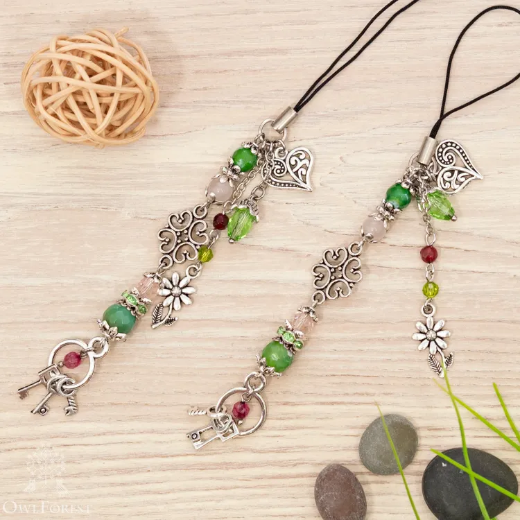 Scissor Fob “Lucky” Silver Metal Color Fittings
